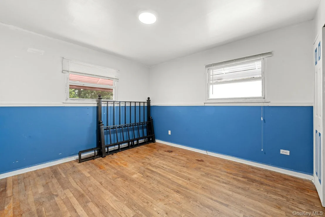 Photo of 160 Stephens Avenue