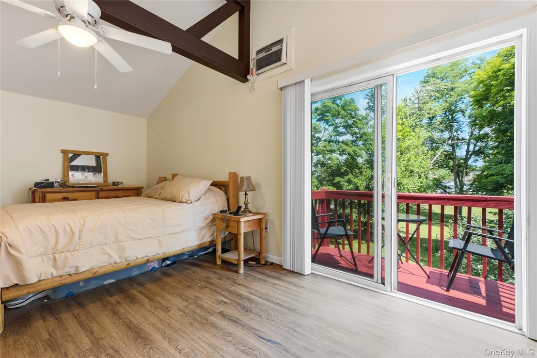 Photo of 200 Walnut Street
