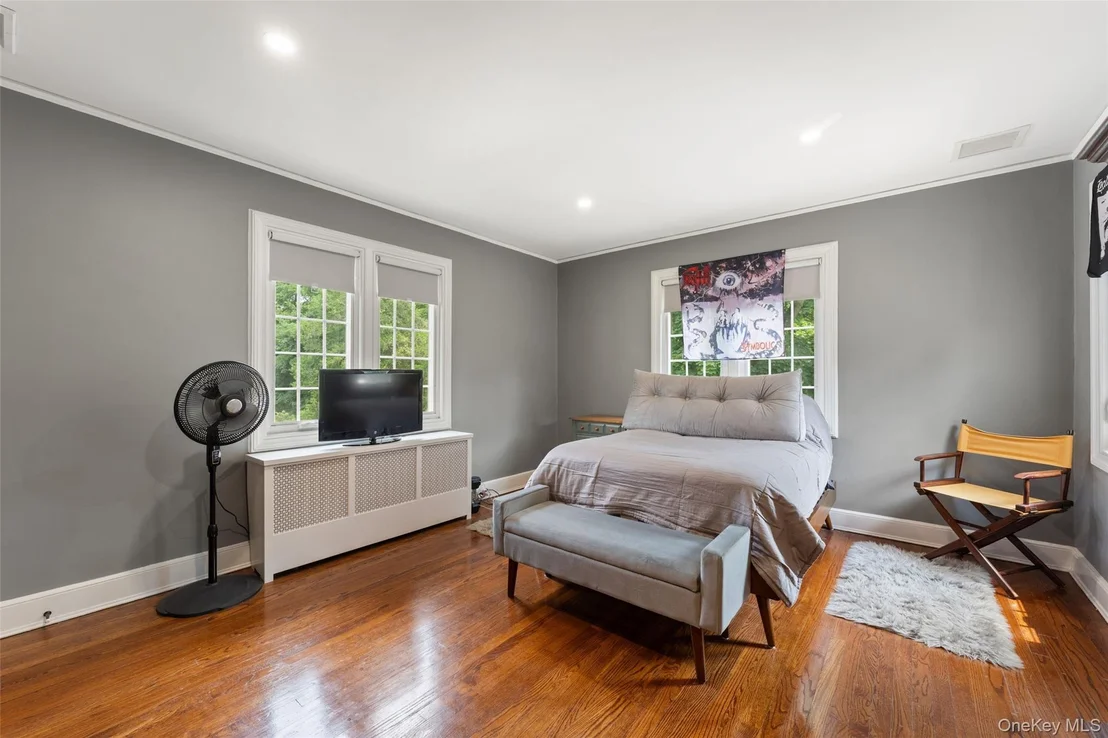 Photo of 40 Parkview Drive