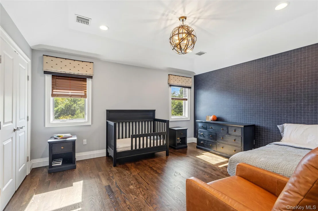 Photo of 55 Belmont Circle