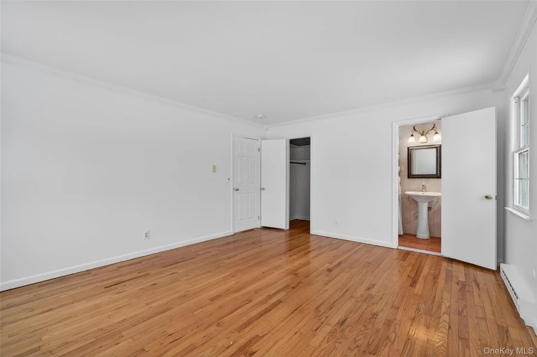 Photo of 64 Bayberry Drive