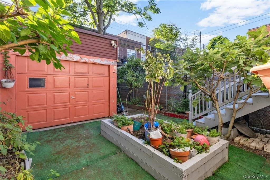 Photo of 82 W End Avenue