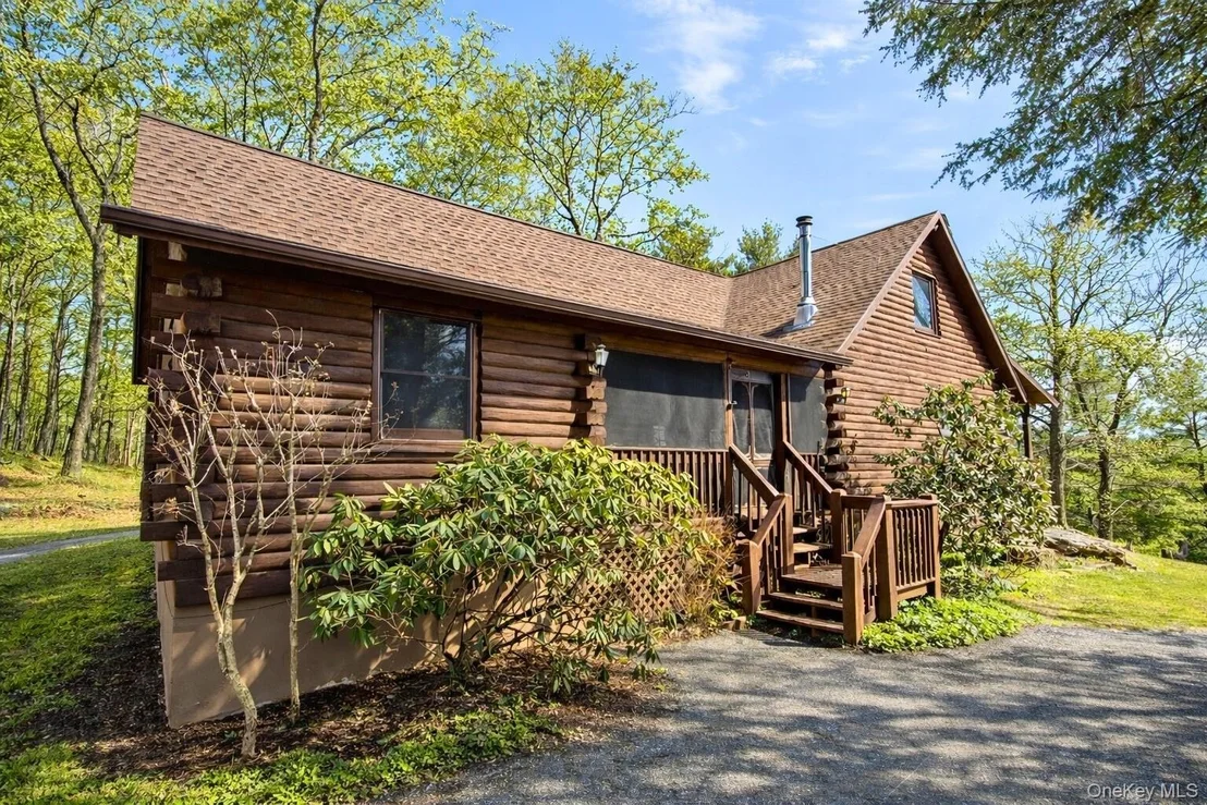 Photo of 380 Easy Street