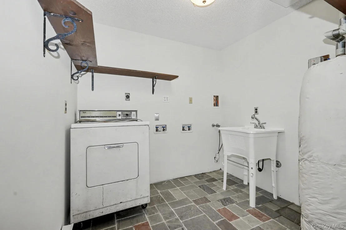 Photo of 214 Starr Ridge Road