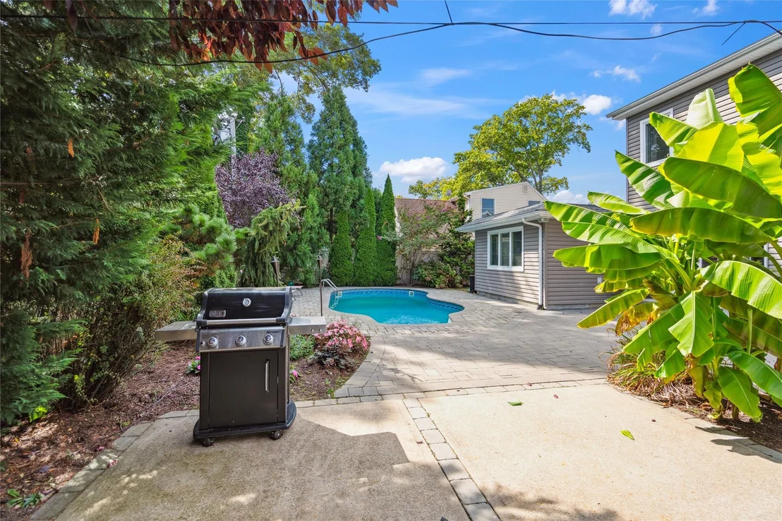 Photo of 2126 Cayuga Drive
