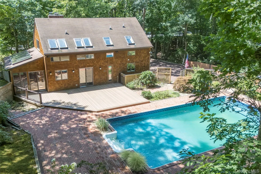 Photo of 69 Glenview Drive