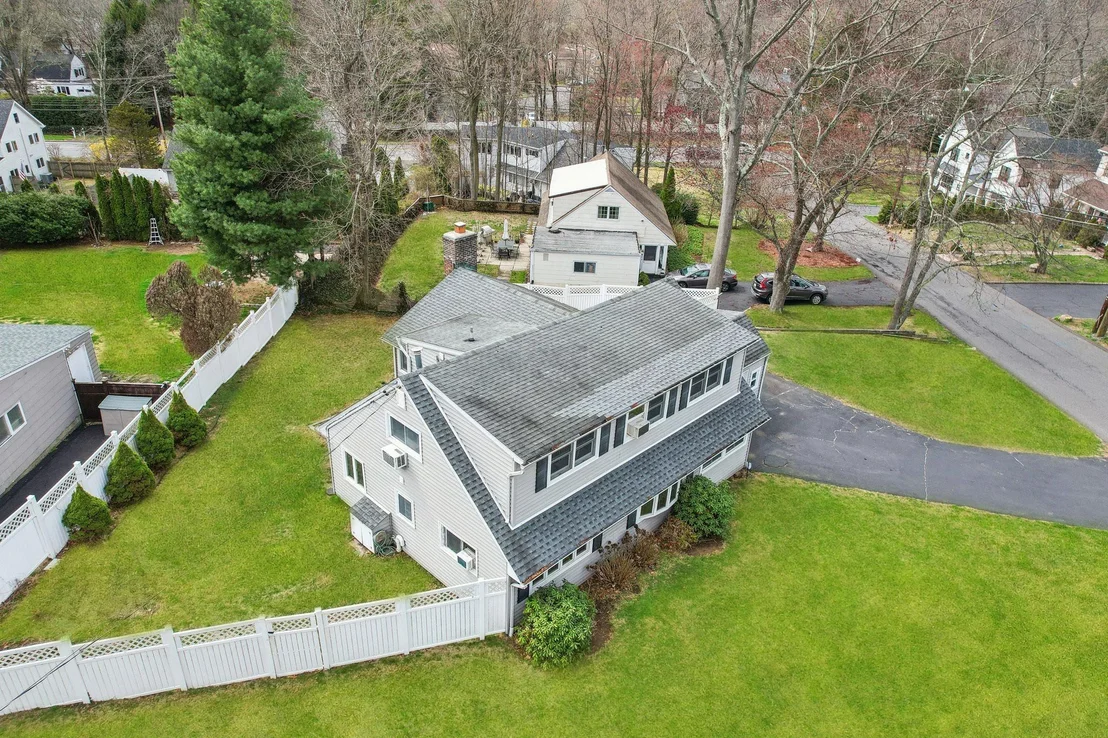 Photo of 1 Lee Lane