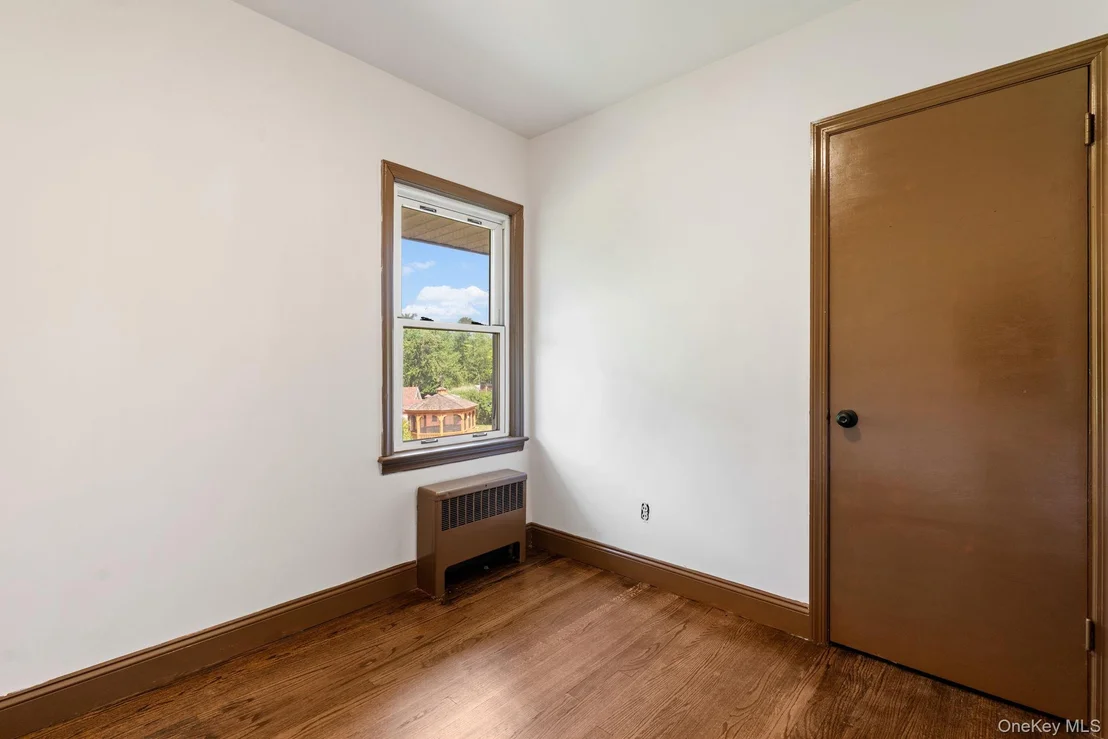 Photo of 601 Lakeside Road