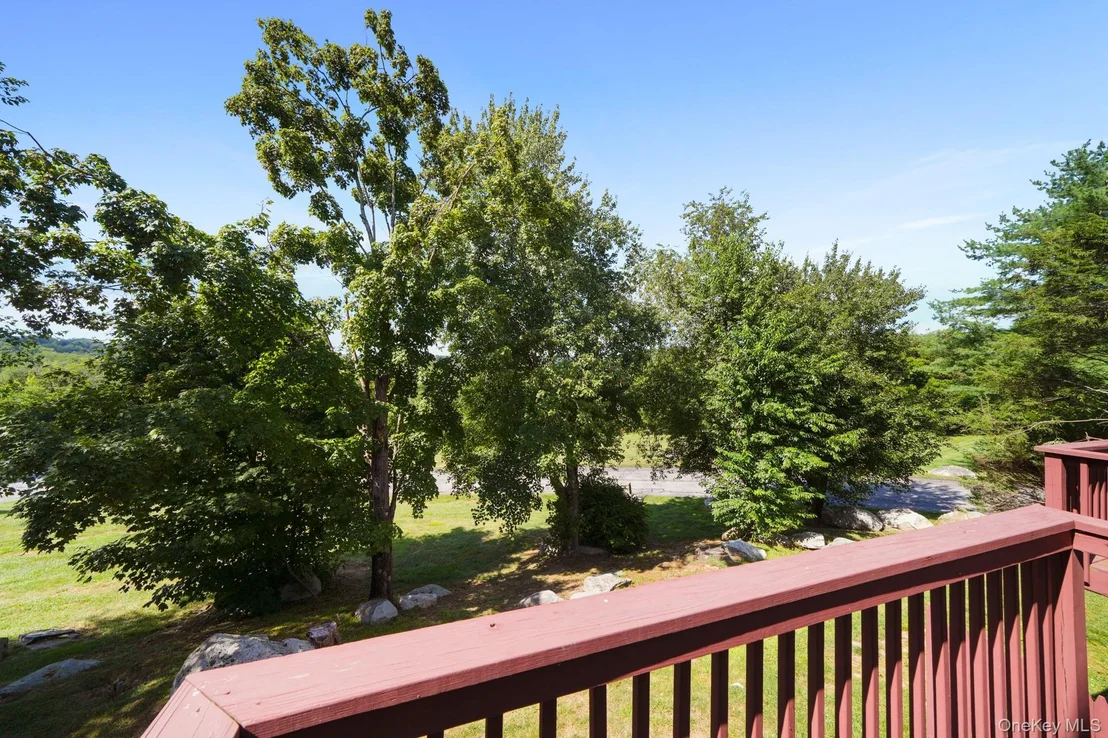 Photo of 105 Williamsburg Drive