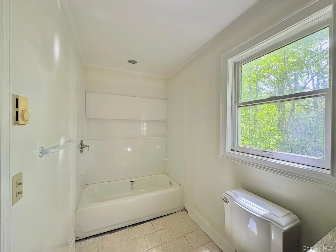 Photo of 608 Mountain Avenue