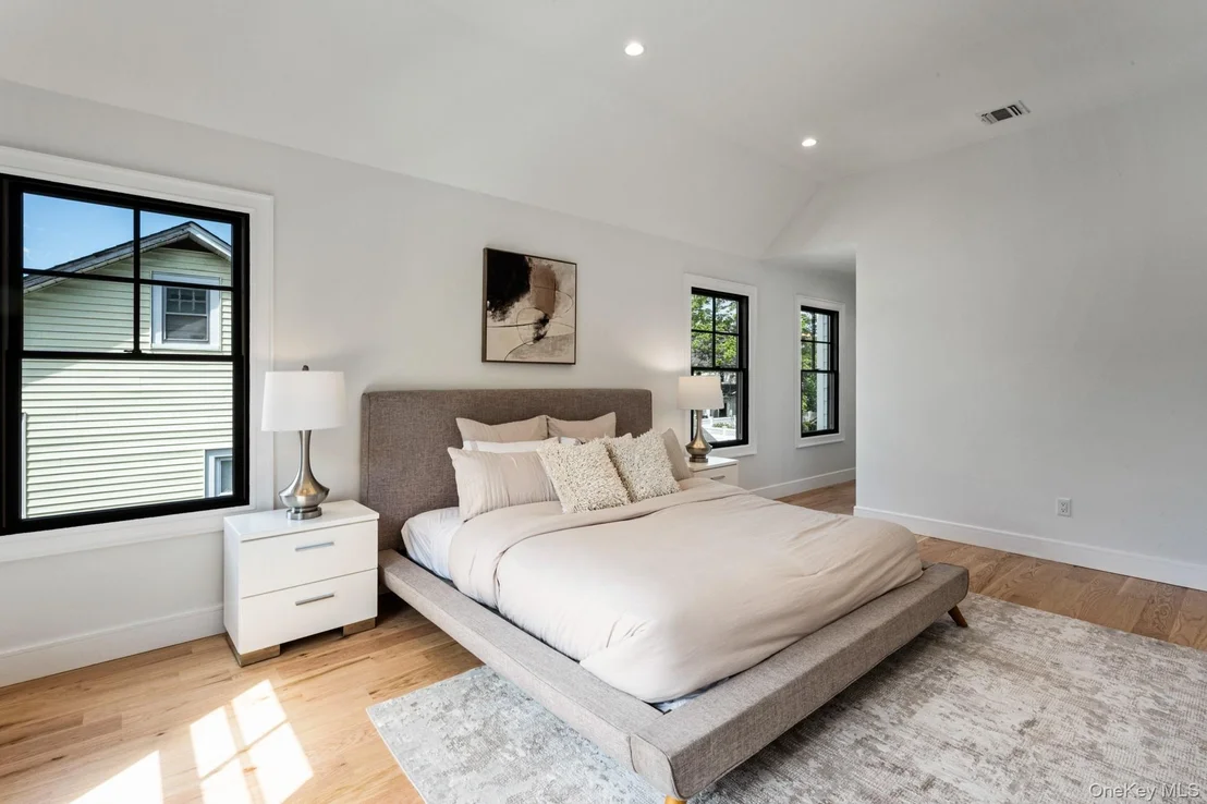 Photo of 33 3rd Street