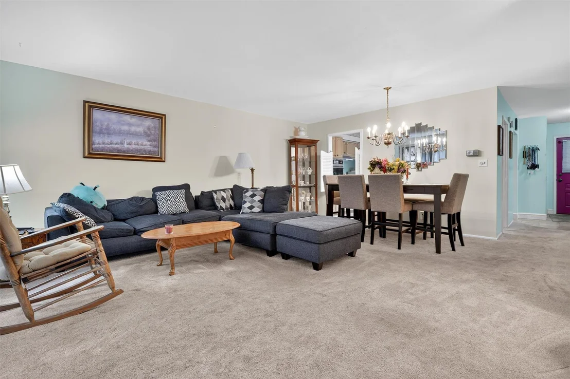 Photo of 114 Halgren Crescent