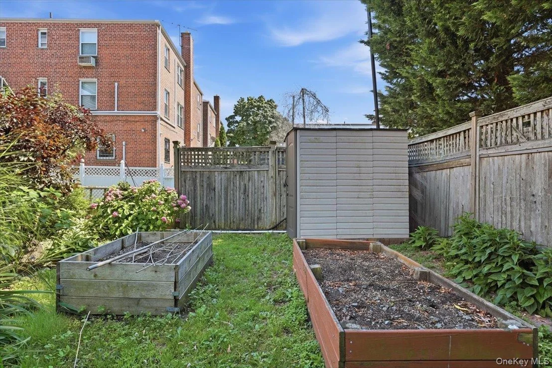 Photo of 1415 Reed Place