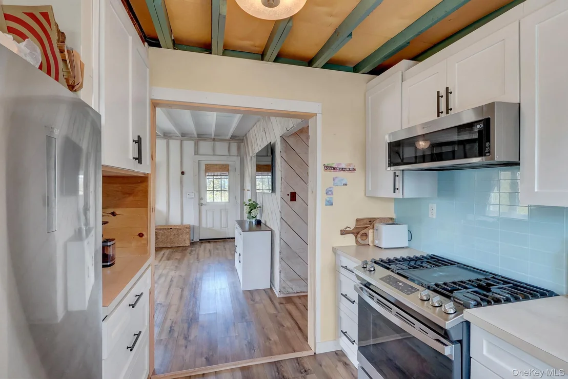 Photo of 6 Oak Beach Road