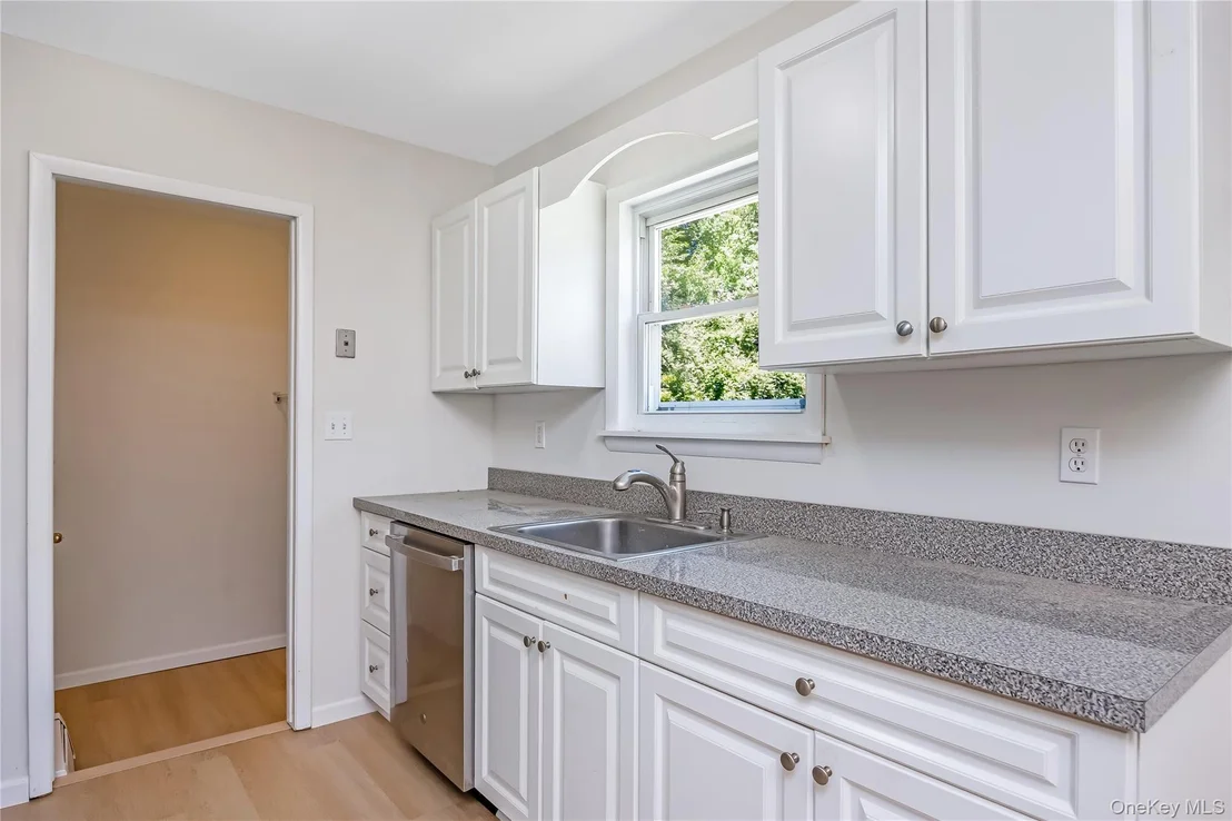 Photo of 93 Raynor Road