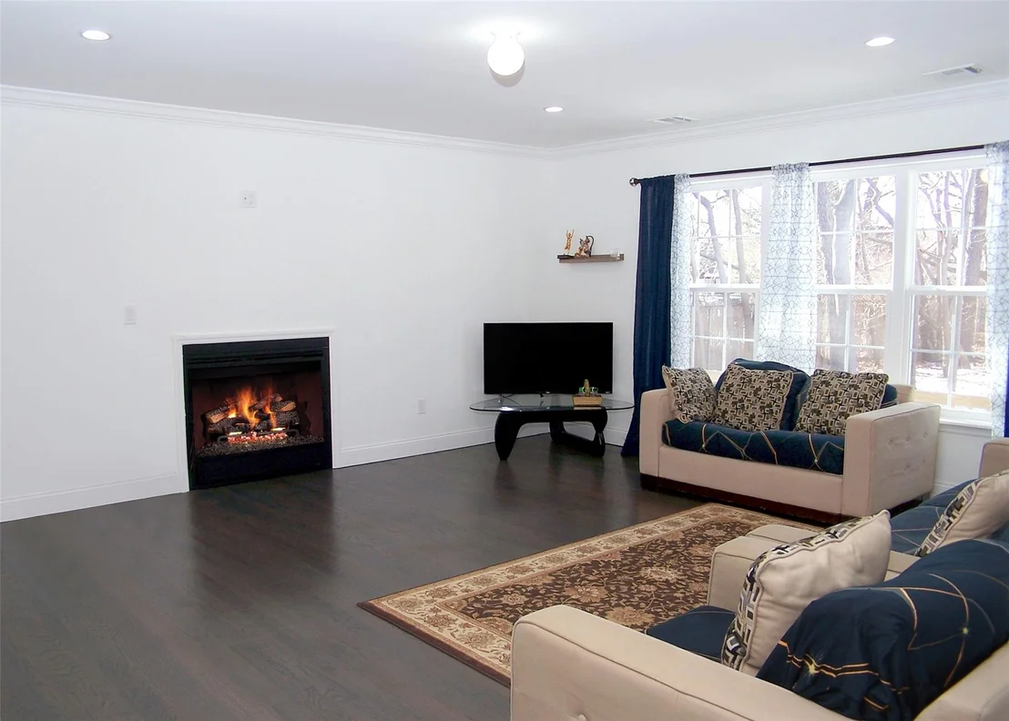 Photo of 22 Maple Ave