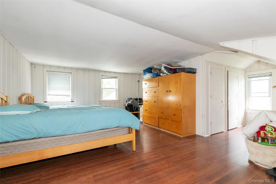 Photo of 367 Summit Avenue