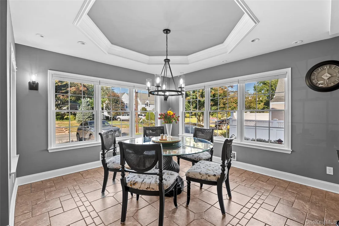 Photo of 156 Cabot Road