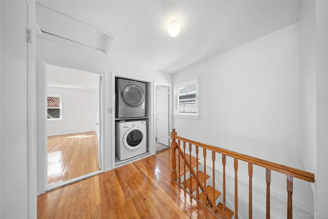 Photo of 32-28 Parsons Boulevard