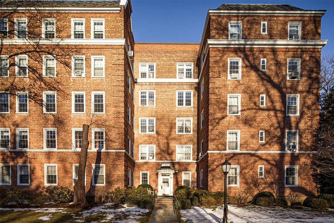 Photo of Unit 3E at 9 Midland Gardens