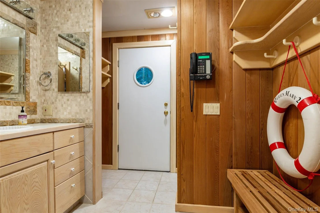 Photo of 7 Rockledge Road