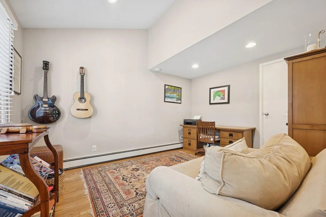 Photo of 2975 Susan Road