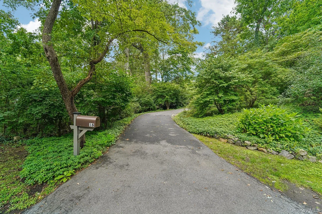 Photo of 16 Edgewood Drive