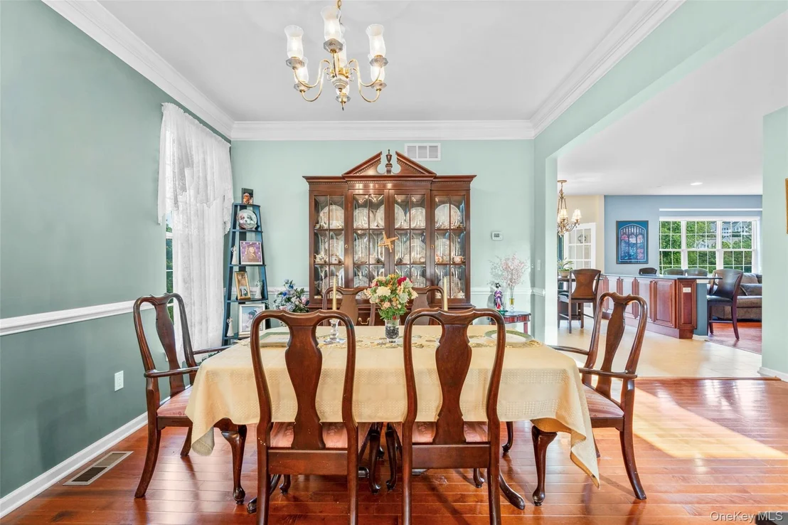 Photo of 653 Creekside Lane