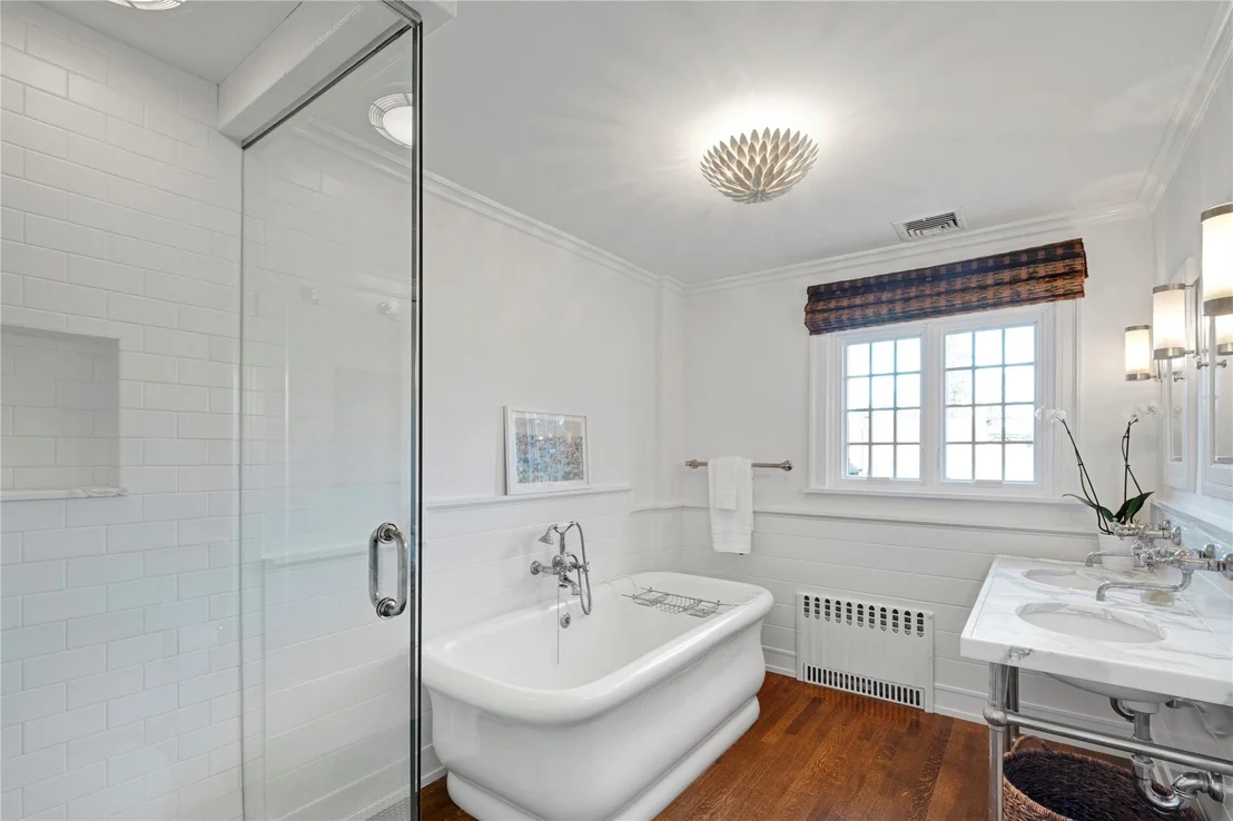 Photo of 18 Glen Eagles Drive