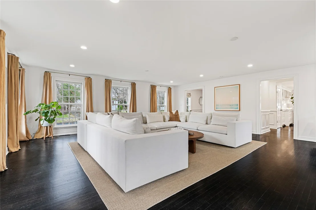 Photo of 51 HARDING Drive