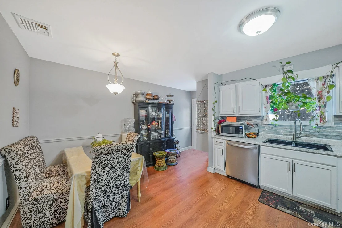 Photo of 2 Buchanan Avenue