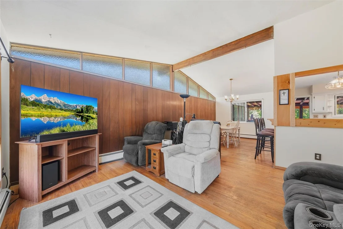 Photo of 24 Dennis Drive