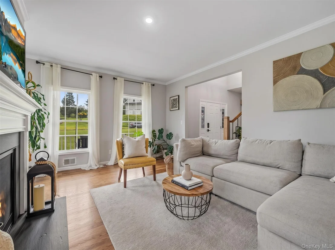 Photo of 20 Mountainside Drive