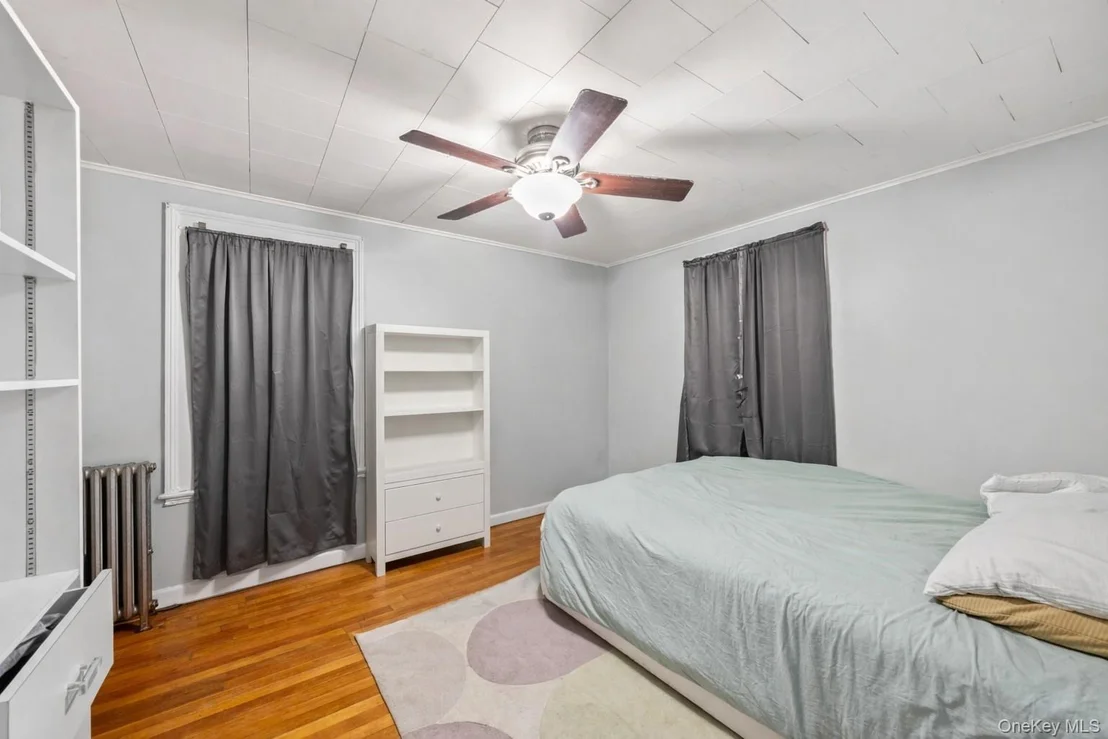 Photo of 19 W Maple Avenue
