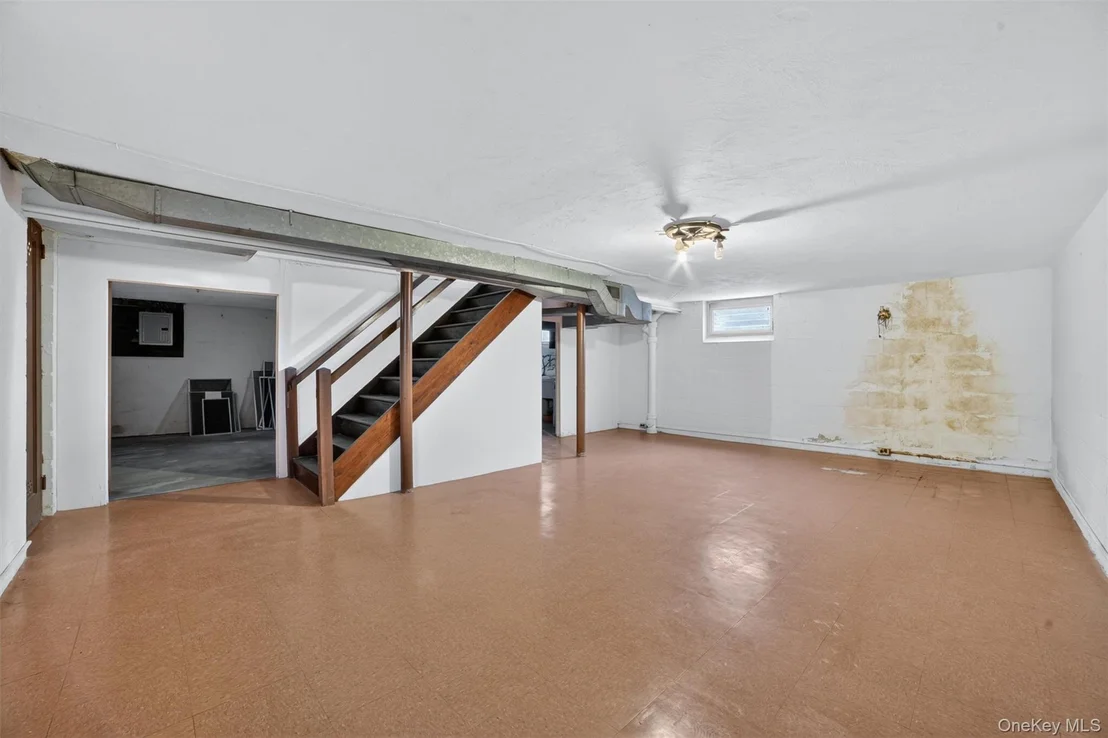 Photo of 395 Packman Avenue