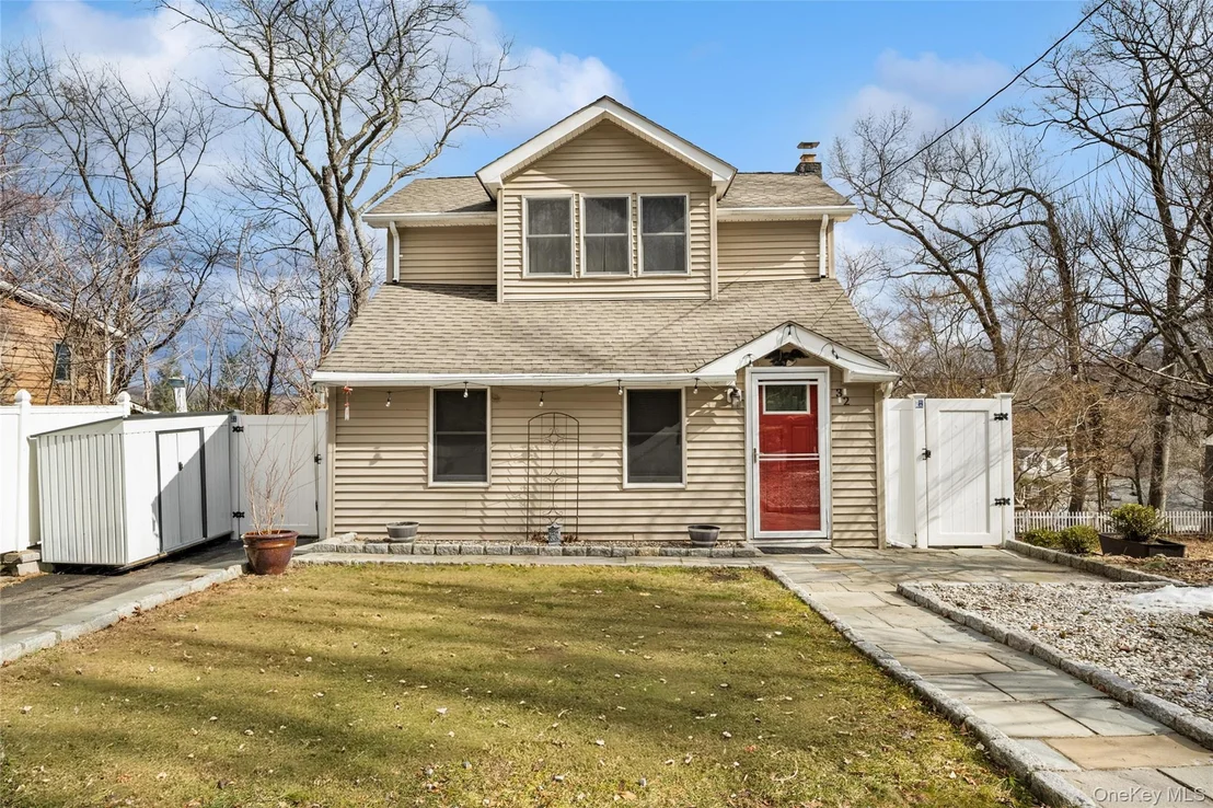 Photo of 32 Shawnee Road