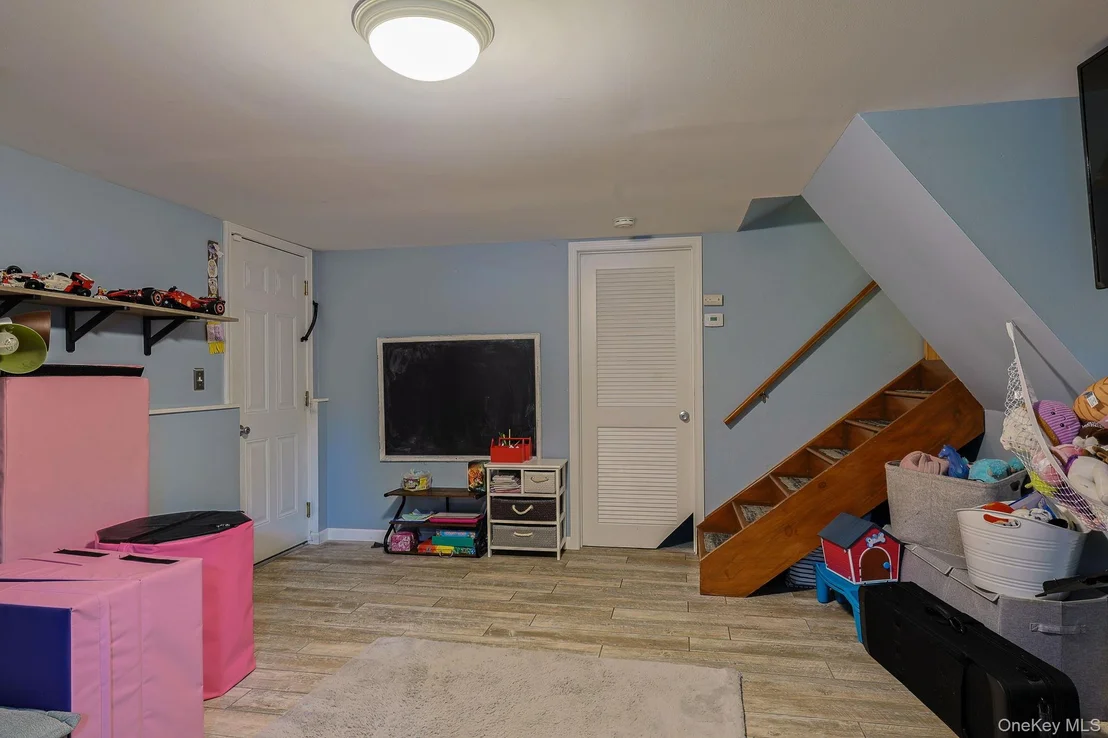 Photo of 21 Continental Drive