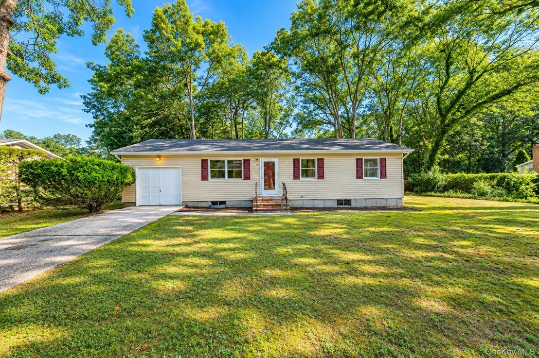 Photo of 50 Fanning Boulevard