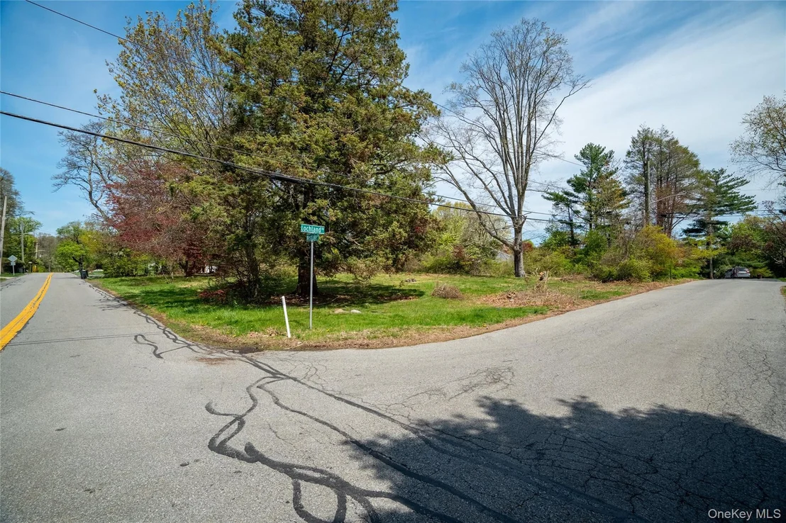 Photo of 104 Westlake Drive