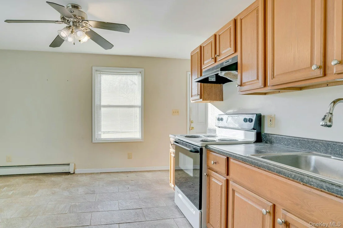 Photo of 669 East Drive