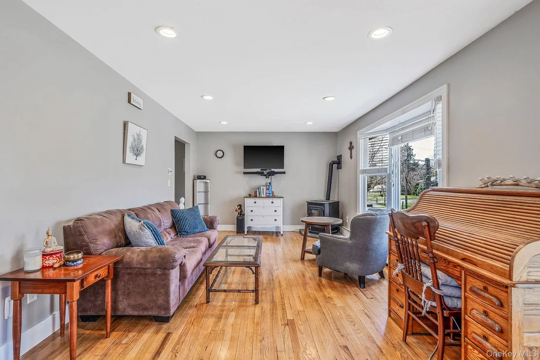 Photo of 30 Erving Avenue