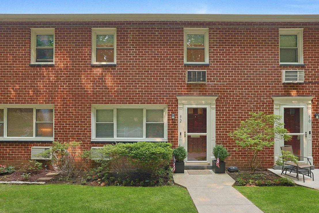 Photo of Unit 92 at 92 Charter Circle
