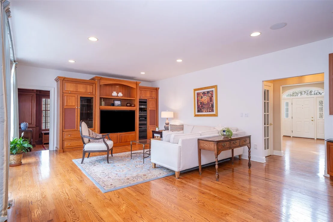 Photo of 8 Turtleback Way