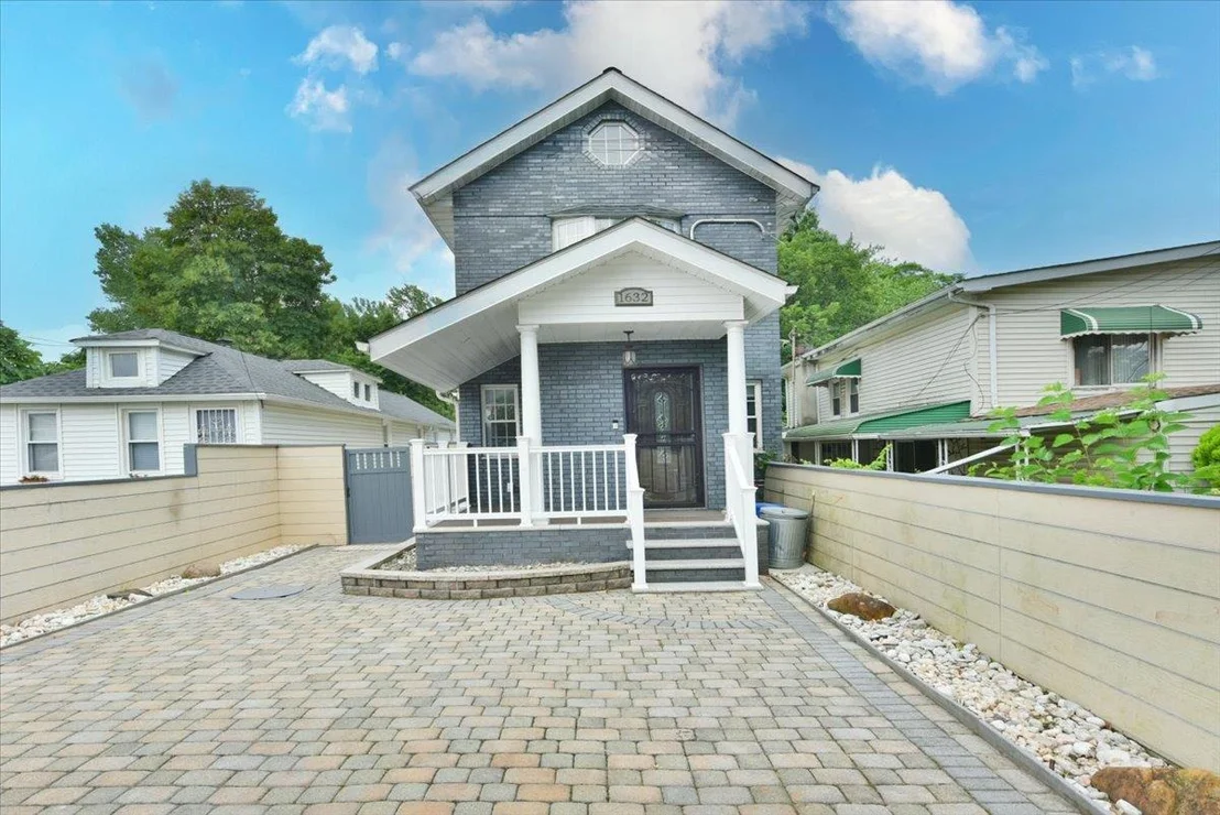 Photo of 1632 Harding Park