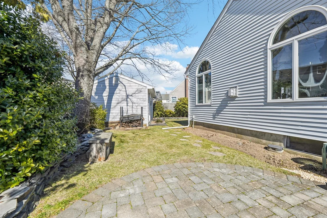 Photo of 9 Pinehurst Road