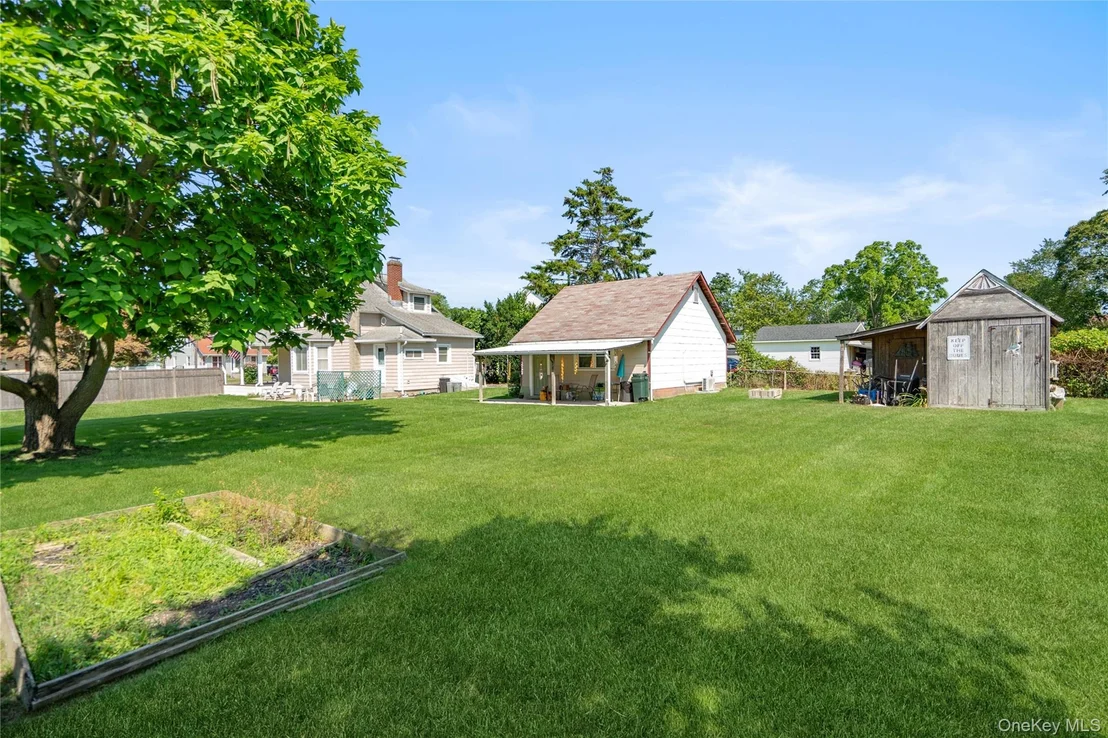 Photo of 115 Cedar Avenue