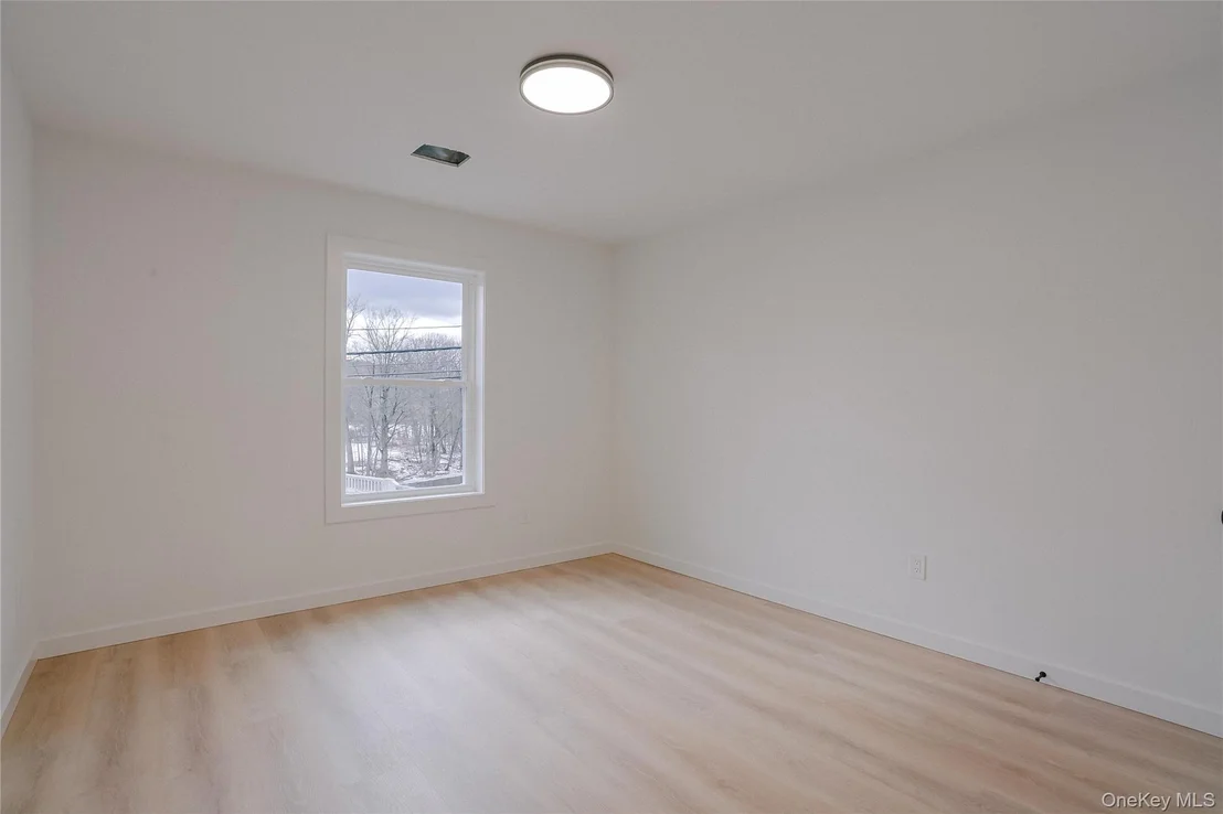 Photo of 17 Maple Street