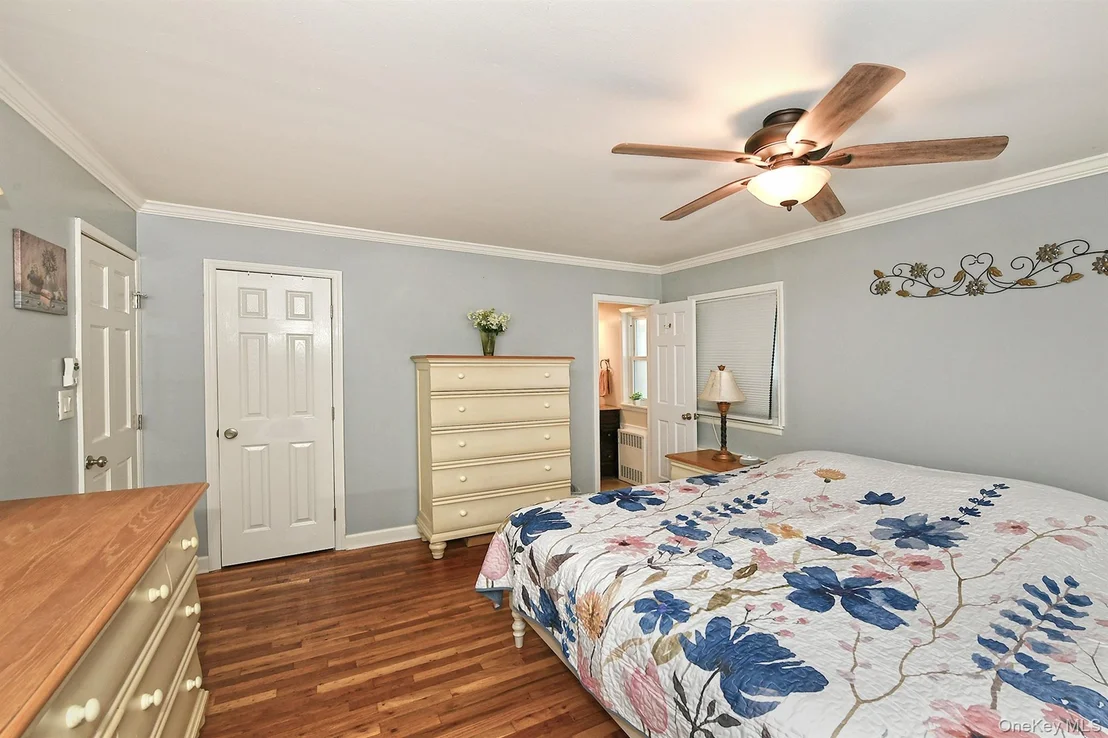 Photo of 4039 Hahn Avenue