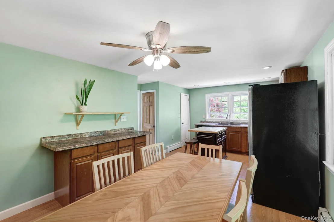 Photo of 94 Smithtown Road