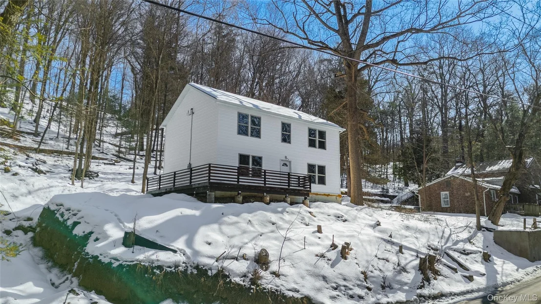 Photo of 525 Millbrook Drive
